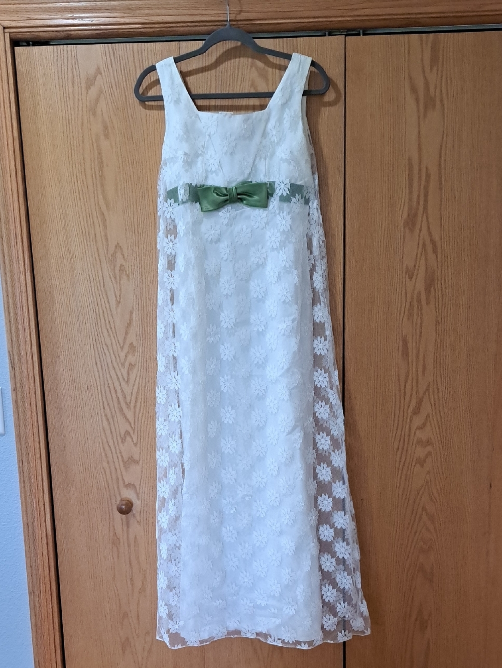 Vintage White Lace Maxi Dress with Green Satin Bow, Gloves Included